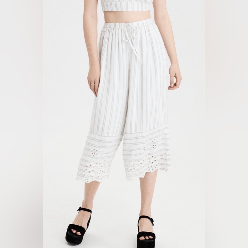 Nwt American Eagle Outfitters Black and White Striped crop Pants wide leg‎